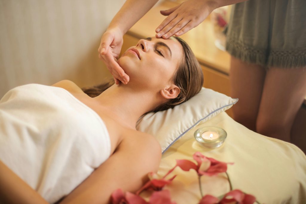 How Celebrities Maintain Their Skin: Science or Hype?