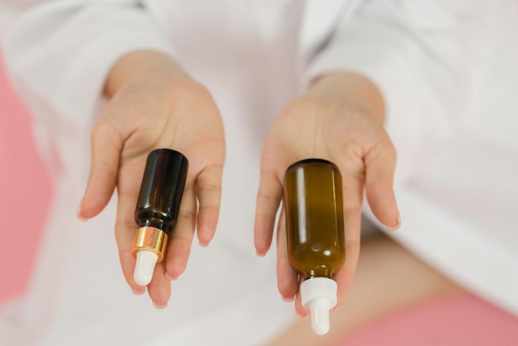 Benzoyl Peroxide vs. Salicylic Acid: Which One Works Better for Acne?