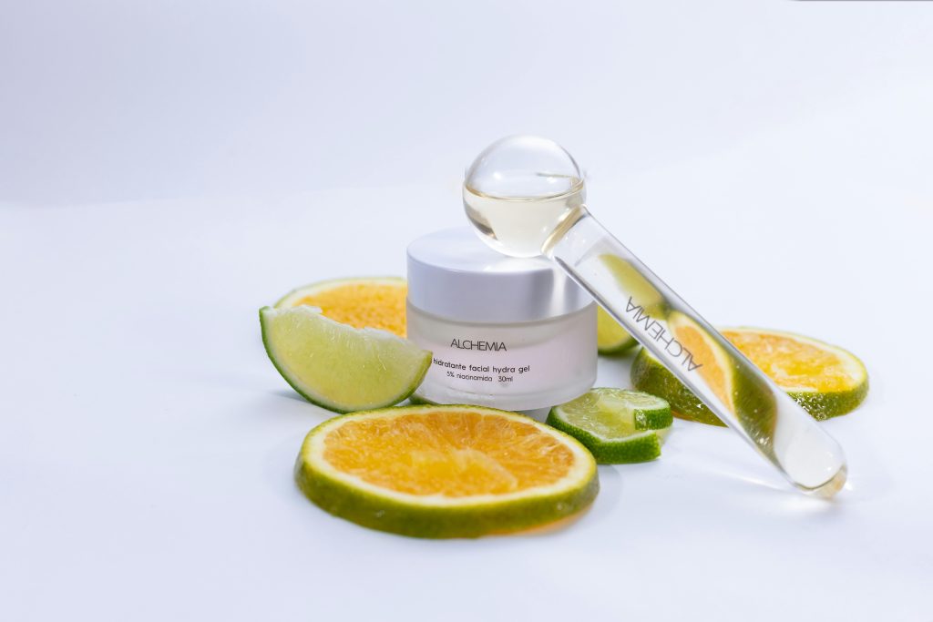 Vitamin C vs Niacinamide: Can You U